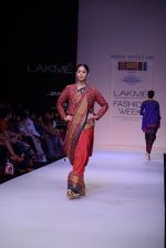 Model walk the ramp for Shruti Sancheti show at LFW 2013 Day 4 in Grand Haytt, Mumbai on 26th Aug 2013 (187).JPG
